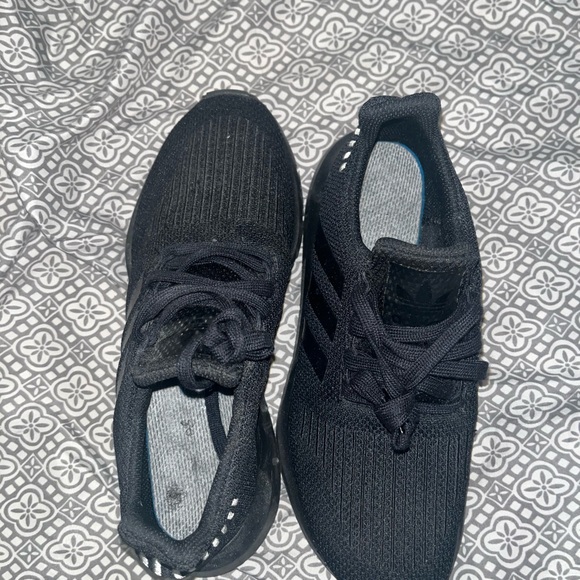 Adidas running shoe womens 8.5 - Picture 2 of 2